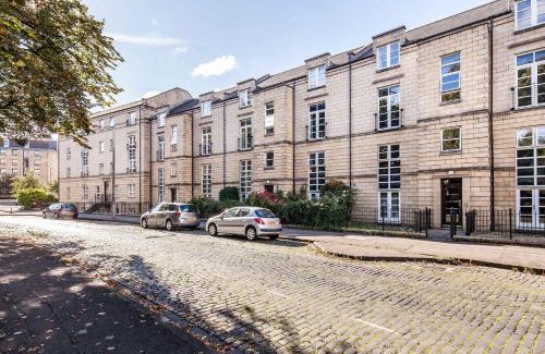 Bonnington Apartment | Luxury City Centre Apartment
