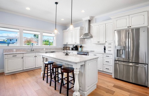 Anna Maria House | Luxury Coastal Retreat with Pool, Rooftop Deck and Prime