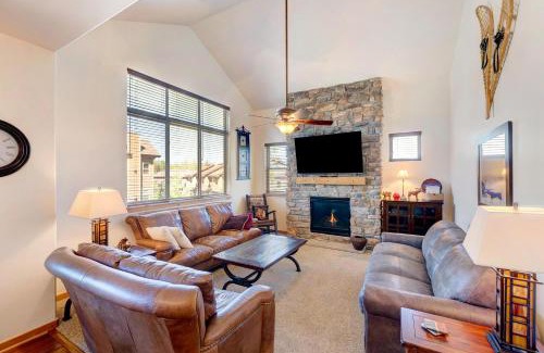 Winter Park House | Luxury Condo #531 With Pool, Club House, Hot Tub & Great Views - 500 Dollars Of FREE Activities & Equipment Rentals Daily