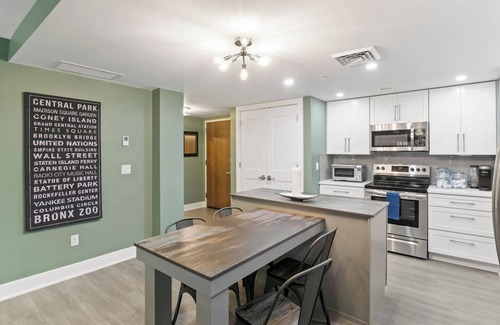 Canandaigua Condo | Luxury Condo | Hot Tub | Pool | Lake Front | FLX