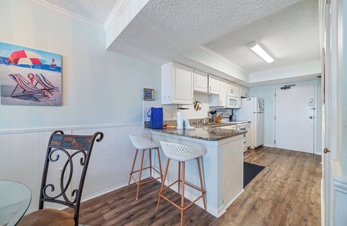 Gulf Shores Condo | LUXURY CONDO IN THE HEART OF GULF SHORES, GREAT FOR FAMILIES