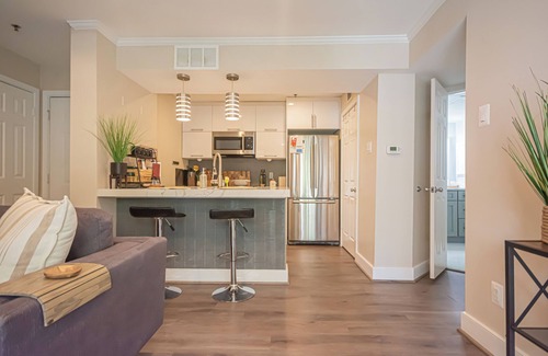 McLean Condo | Luxury condo in Tyson’s Corner! Amazing location