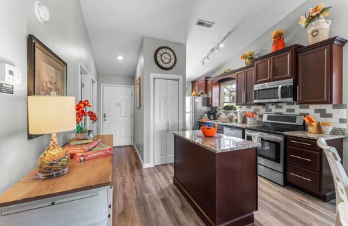 Indian Point Condo | Luxury Condo next door to Silver Dollar City, Incredible Lake Views from the Deck! | 9-5