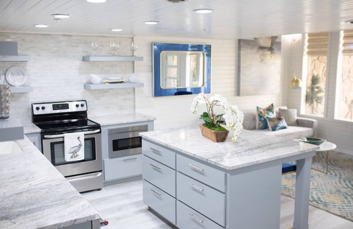 Afton Condo | Luxury Condo on Grand Lake, Pool, Tennis, Basketball, Right Next to Shangri-La