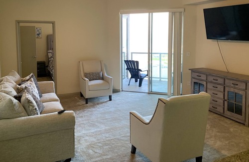 Waterfront Condo | LUXURY CONDO ON OCEAN BLVD - OCEAN VIEW & PRIVACY !!