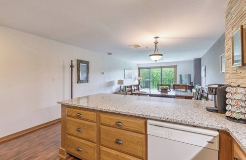 Afton Condo | Luxury Condo Steps from Shangri La, Anchor