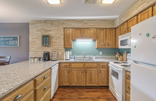 Afton Condo | Luxury Condo Steps from Shangri La, Anchor
