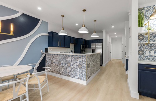 Windy Hill House | Luxury Condominium by the Beach
