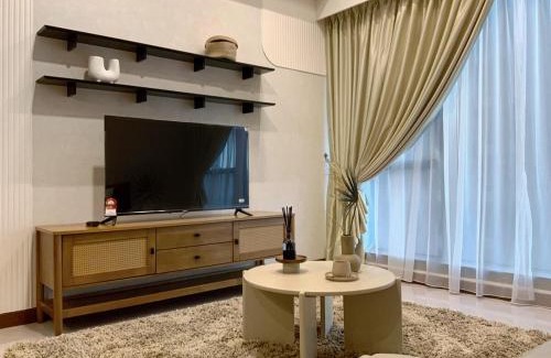 Gua Apartment | Luxury Condo w electrical piano Next to TRX Mall