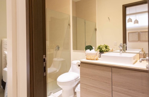 El Tezal Apartment | Luxury condo w/ stunning views