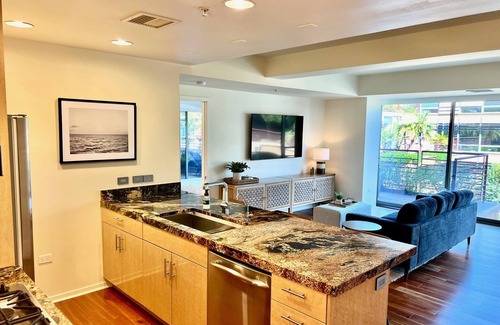 Fashion Square Condo | Luxury Condo with amenities across from Fashion Square Mall!