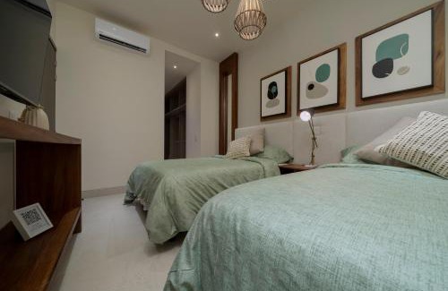 El Tezal Apartment | Luxury Condo with Ocean View, Balcony, and Pool