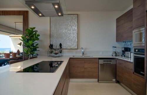El Tezal Apartment | Luxury Condo with Ocean View, Balcony, and Pool