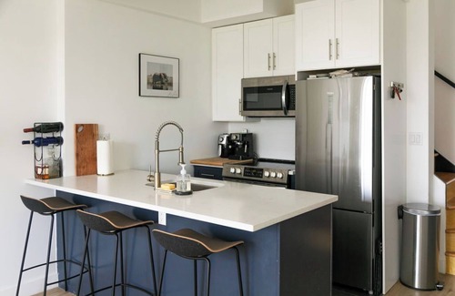 Bushwick Condo | Luxury Condo with NYC skyline view