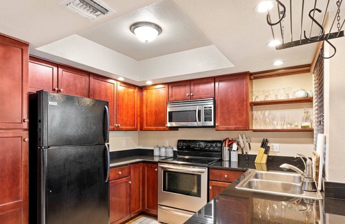 Quail Canyon Condo | Luxury Condo with pool in Sabino Canyon
