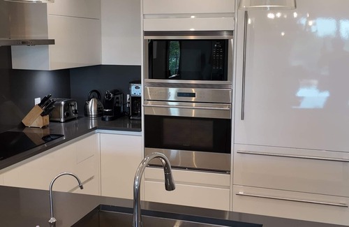 Paradise Island Condo | Luxury Condo with spectacular amenities on Paradise Island