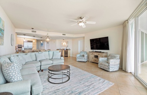 Orange Beach East Condo | Luxury Condo with Beach View | Lazy River