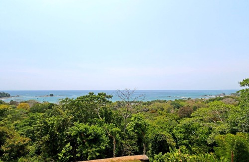 Dominicalito Condo | Luxury Condominium Ocean View 2 Bedrooms