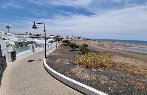 Playa Honda Apartment | Luxury Coral Beach first line of the sea