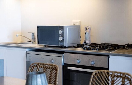 Hillhead Apartment | Luxury Coral Point W106 Two Bed