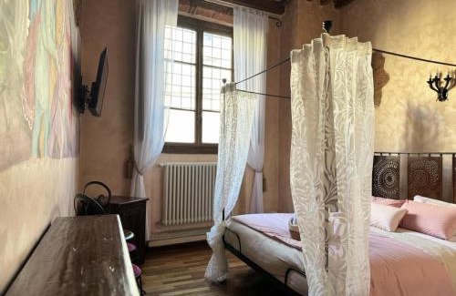 Lucca Historical Center Bed & Breakfast | Luxury Corte dei Nobili