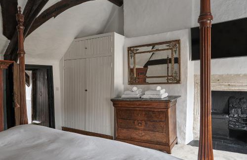 Castle Combe House | Luxury Cotswolds Cottage optional Hot Tub, Castle Combe
