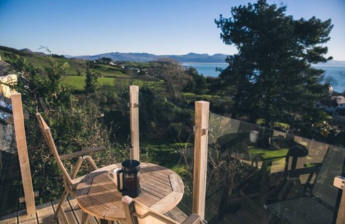 Criccieth Cottage | Luxury Cottage in Criccieth with stunning sea views, close to town centre
