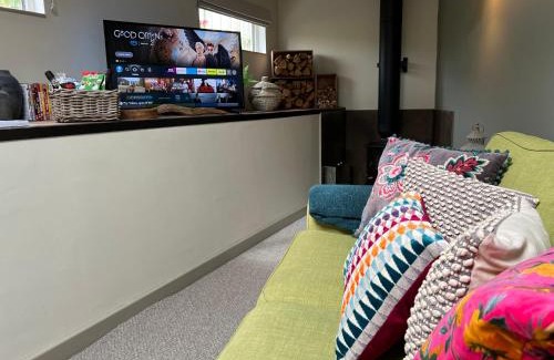 Bangor Apartment | Luxury Cottage in Tregarth, Bethesda, Snowdonia