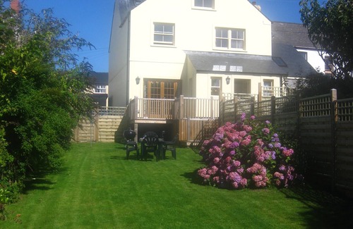Trefin Cottage | Luxury cottage near the beach in the Pembrokeshire Coast National Park