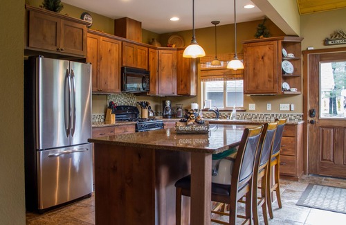 Packwood Cabin | Luxury cottage, perfect getaway to relax or explore the outdoors