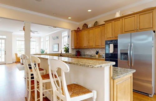 Saint Simons Island House | Luxury cottage with pools & multiple decks, 1/2 block to beach