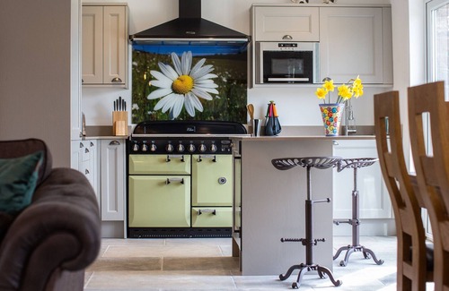 Lydney Cottage | Luxury Cottage with hot tub in the Forest of Dean
