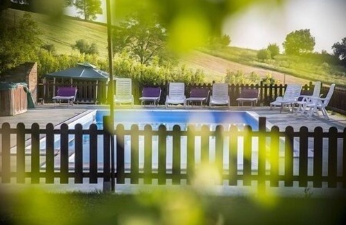 Colmurano House | Luxury Country Accommodation With Warm Italian Welcome. A Haven Of Peace.