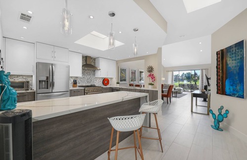 Palm Desert Condo | Luxury Country Club home in Palm Desert