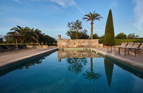 Campos House | Luxury Country Estate Ideal for Large Groups, Domestic svs Included