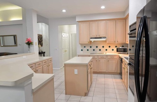 Barker House | Luxury Cozy Quiet Clean 1 Story Entire House Katy