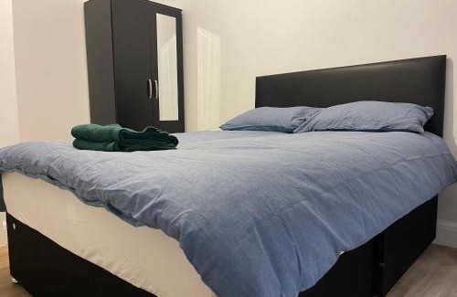 Selhurst Apartment | Luxury Croydon Accommodation