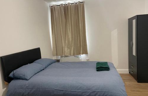 Selhurst Apartment | Luxury Croydon Accommodation
