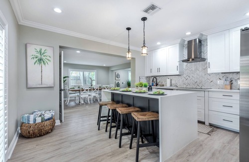 Delray Beach House | Luxury Delray Beach 4/3 Heated Pool & Spa Home - 2 King Masters
