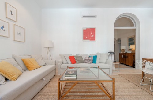 Golden Triangle of Art Apartment | Luxury & Design, movie apt Madrid - Antón Martín