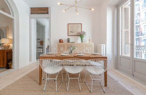 Golden Triangle of Art Apartment | Luxury & Design, movie apt Madrid - Antón Martín