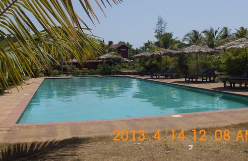 Varca House | Luxury Detached 1 Bedroom Poolside Beach Bungalow
