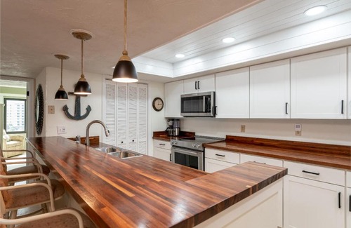 Ormond-by-the-Sea House | Luxury, Direct Oceanfront Unit and Balcony, Southeast Corner, Heated Pool, Garage Parking