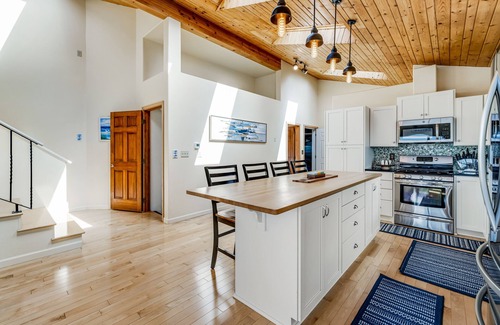 Depoe Bay House | Luxury, Dog-Friendly Home w/Ocean Views, Gas Fireplace, Jetted Tub, Deck