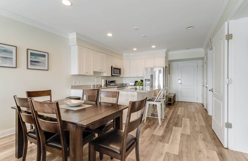 Dewey Beach Condo | Luxury Dog Friendly Condo at the Residences at the Lighthouse Cove