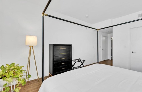 Little Tokyo Apartment | Luxury DTLA Condo