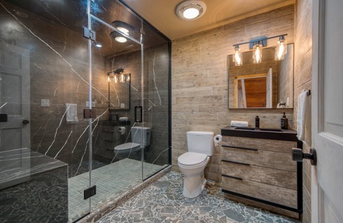 Windham Condo | LUXURY DUPLEX SUITE WITH JACUZZI