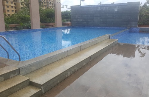 Bengaluru Apartment | Luxury & Elegant Home Stay for 6, apartment loaded with amenities, near airport.