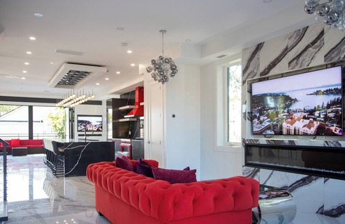 Bellevue House | Luxury Escape Designed to Curate Exceptional Experiences & Lasting Memories,