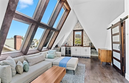 Brookland Apartment | Luxury Escape in DC, with a private deck!